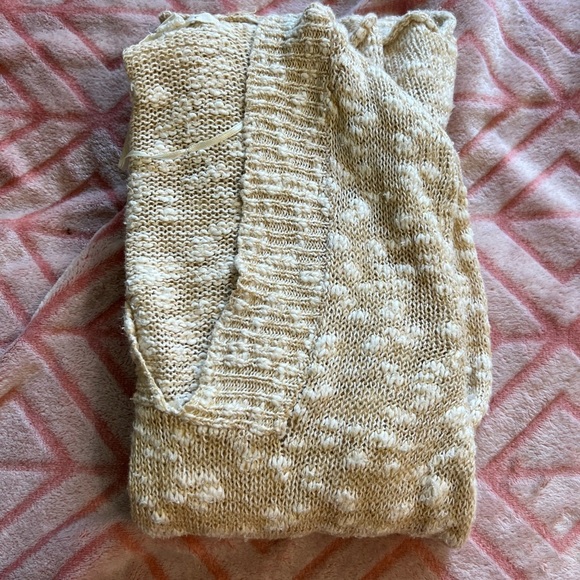 #275 Roxy pullover - Picture 6 of 6